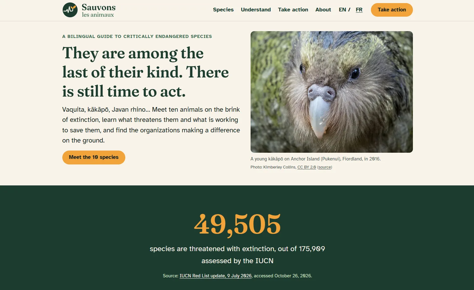 Page d'accueil du site sauvonslesanimaux.com, version anglaise, avec la photo d'un jeune kakapo